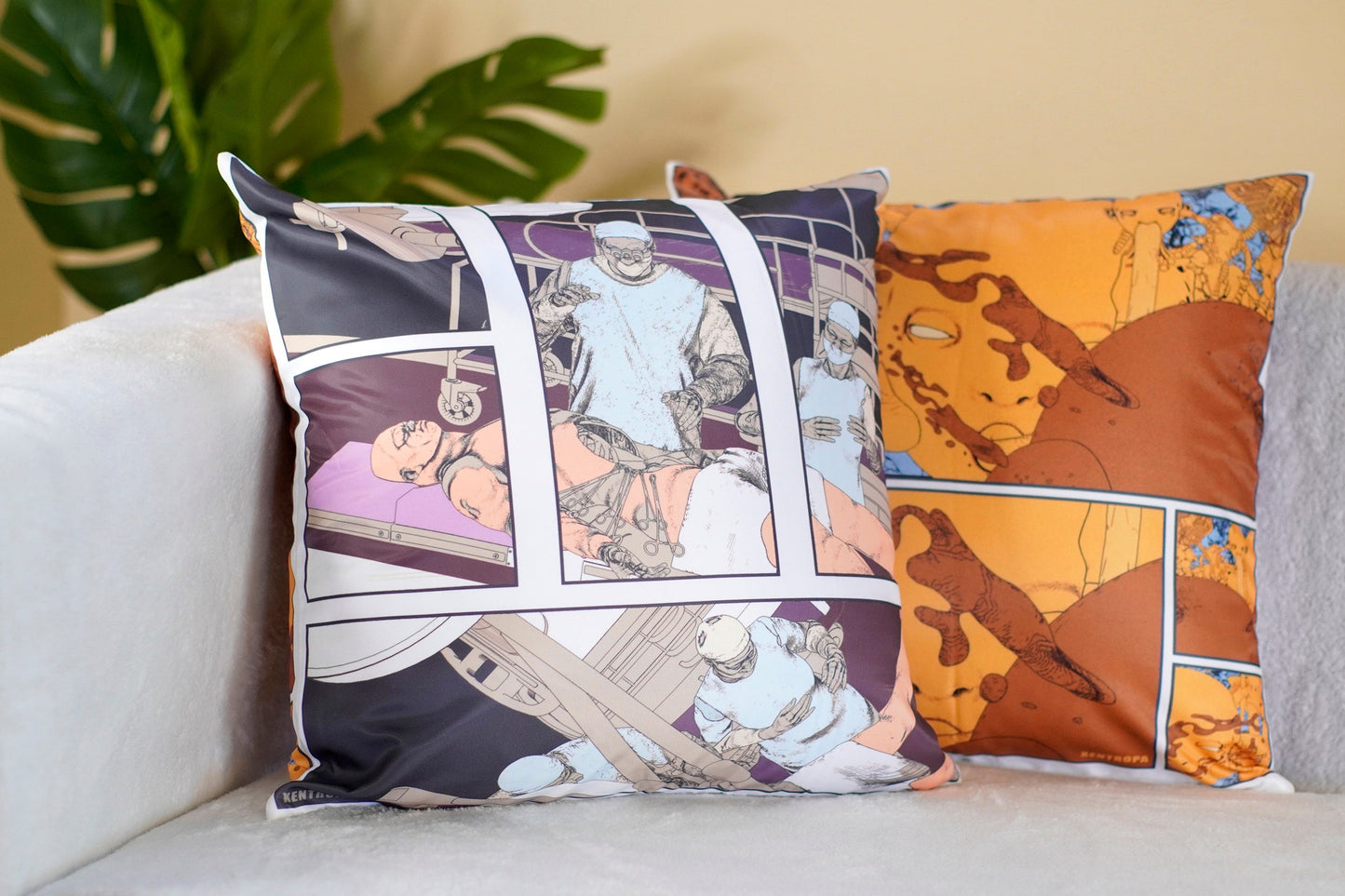 Comic 01 Throw Pillow