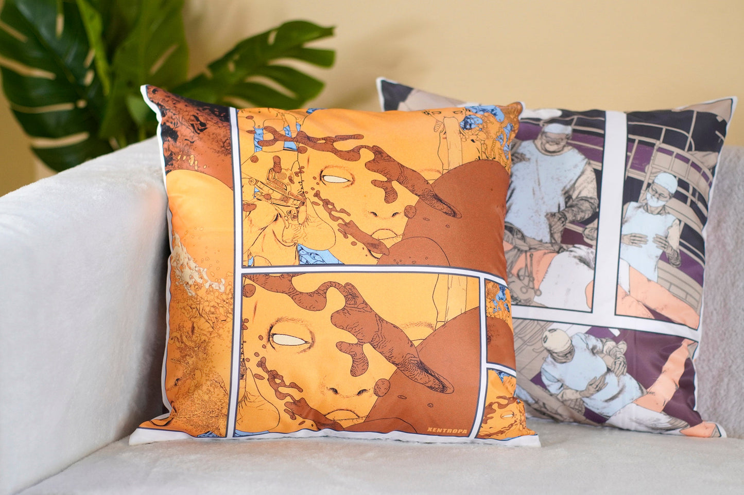 Comic 01 Throw Pillow
